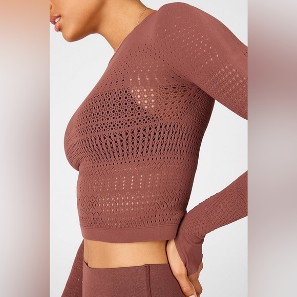 NWT Fabletics Briella Macrame Sculptknit Long-Sleeve Seamless Top MEDIUM - Picture 2 of 6